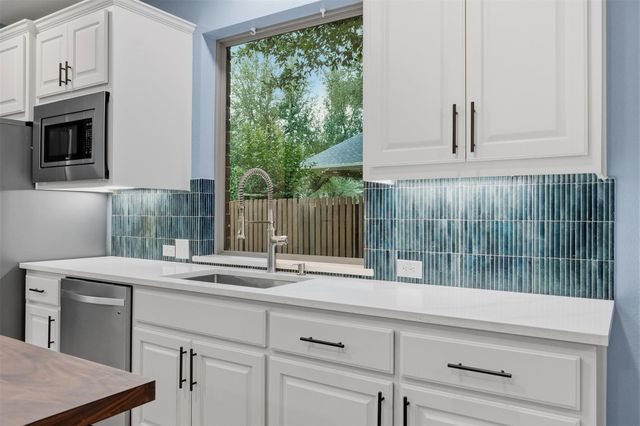 3935 Bowstring BND, Cedar Park, TX 78613