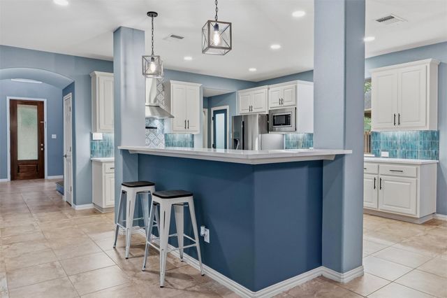 3935 Bowstring BND, Cedar Park, TX 78613