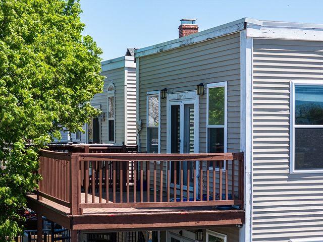 714 E 4th St 3, Boston, MA 02127