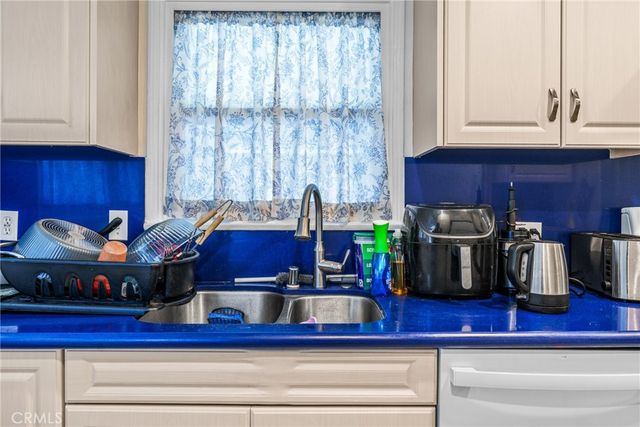 7977 Vista Del Rosa, Downey, CA 90240