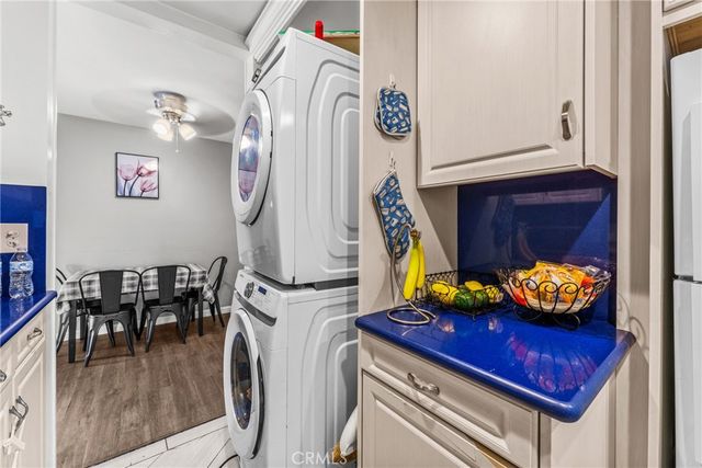 7977 Vista Del Rosa, Downey, CA 90240