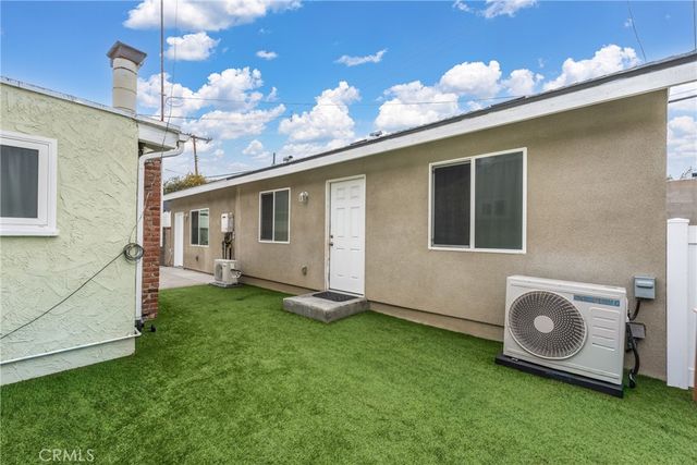 7977 Vista Del Rosa, Downey, CA 90240