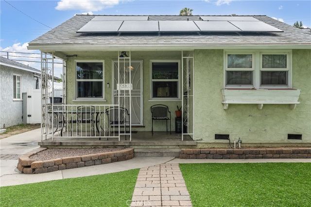 7977 Vista Del Rosa, Downey, CA 90240