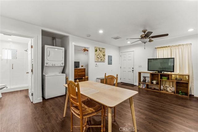 7977 Vista Del Rosa, Downey, CA 90240