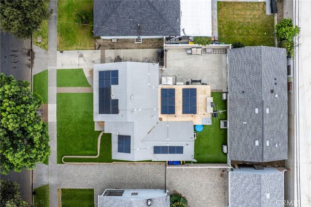 7977 Vista Del Rosa, Downey, CA 90240