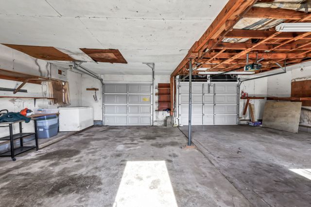 116 N Saltsman Dr, Hopkinsville, KY 42240