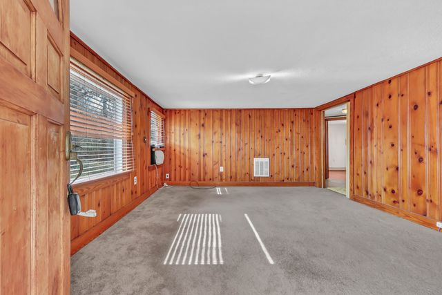 116 N Saltsman Dr, Hopkinsville, KY 42240