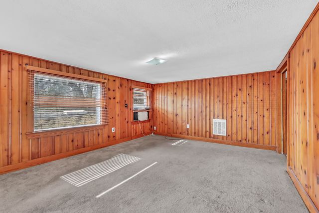 116 N Saltsman Dr, Hopkinsville, KY 42240