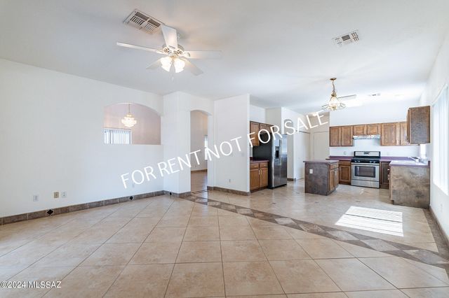 7442 W Sonesta Drive, Tucson, AZ 85743