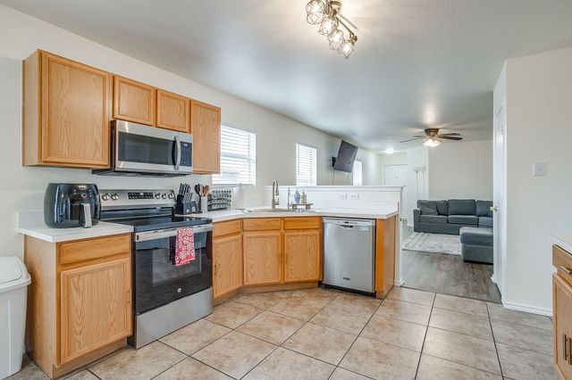 6612 Meadow Way Lane, Fort Worth, TX 76179