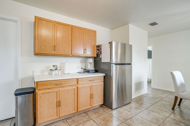 6612 Meadow Way Lane, Fort Worth, TX 76179