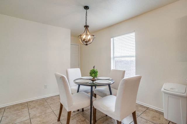 6612 Meadow Way Lane, Fort Worth, TX 76179