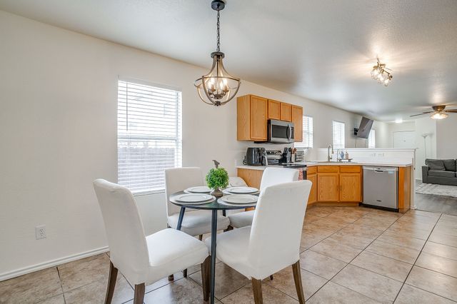 6612 Meadow Way Lane, Fort Worth, TX 76179