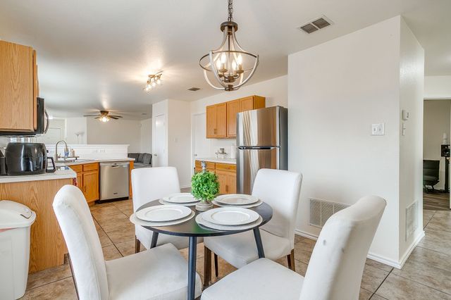 6612 Meadow Way Lane, Fort Worth, TX 76179