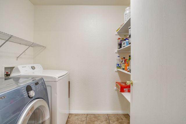 6612 Meadow Way Lane, Fort Worth, TX 76179