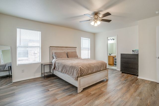 6612 Meadow Way Lane, Fort Worth, TX 76179