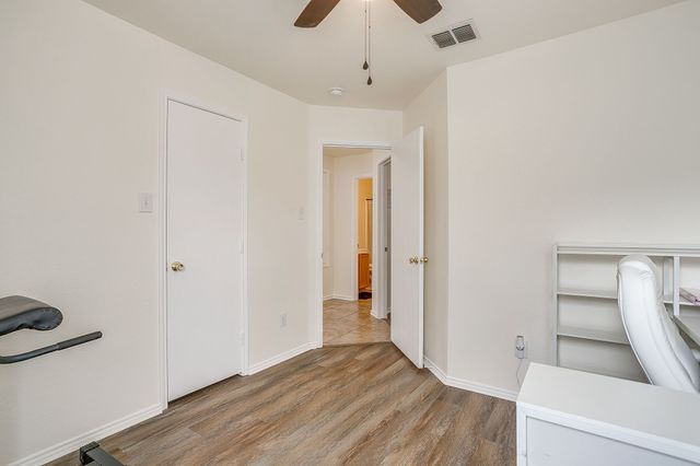 6612 Meadow Way Lane, Fort Worth, TX 76179