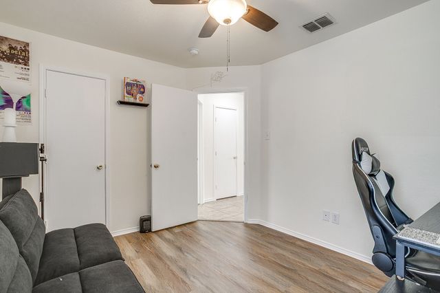 6612 Meadow Way Lane, Fort Worth, TX 76179