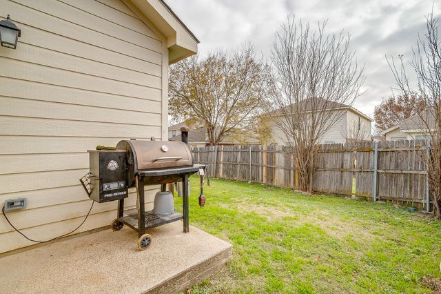 6612 Meadow Way Lane, Fort Worth, TX 76179