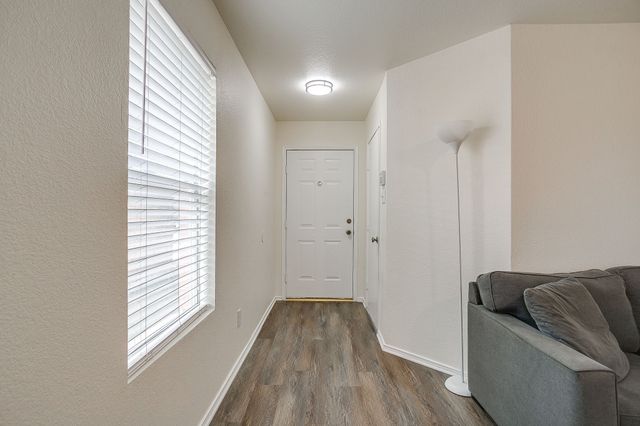 6612 Meadow Way Lane, Fort Worth, TX 76179