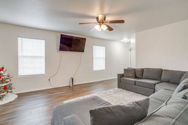 6612 Meadow Way Lane, Fort Worth, TX 76179