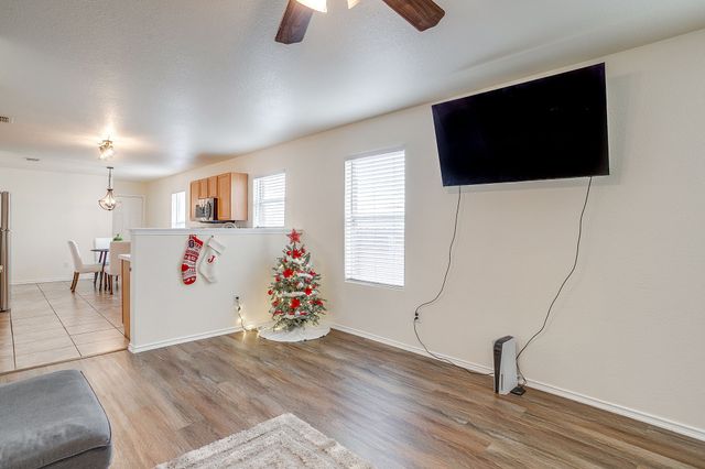 6612 Meadow Way Lane, Fort Worth, TX 76179