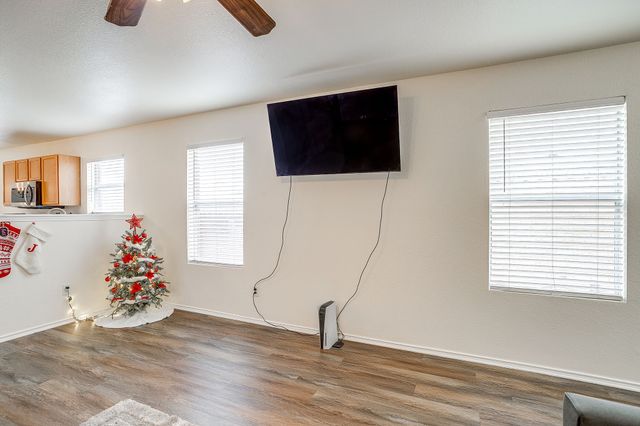 6612 Meadow Way Lane, Fort Worth, TX 76179