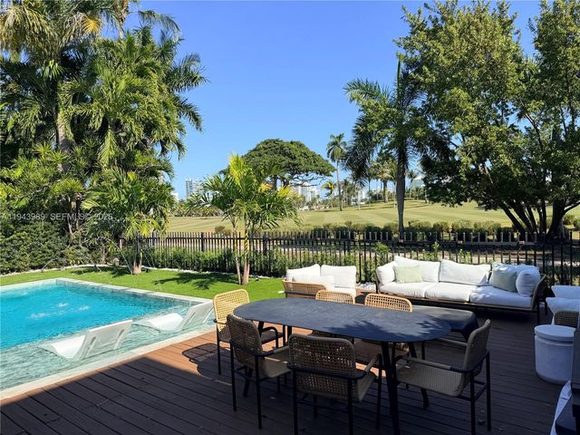 5911 Alton Rd, Miami Beach, FL 33140