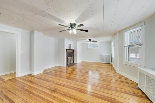 1638 Oakwood Avenue, Des Plaines, IL 60016