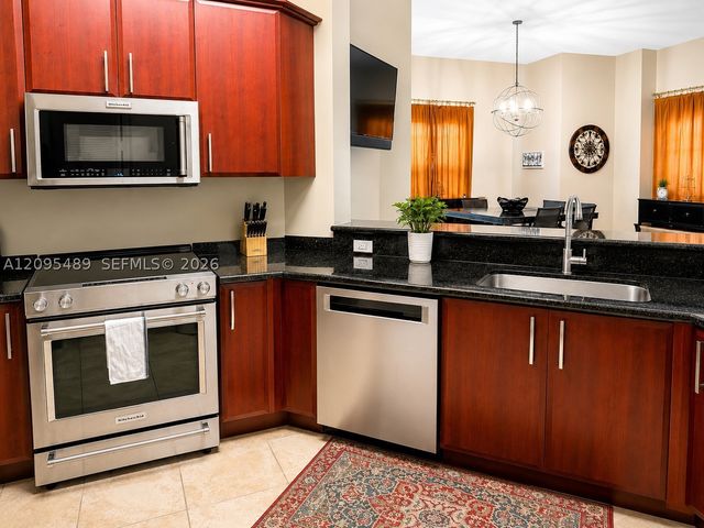 403 S Sapodilla Ave 104, West Palm Beach, FL 33401