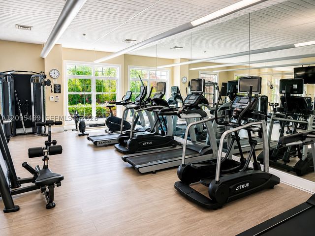 403 S Sapodilla Ave 104, West Palm Beach, FL 33401