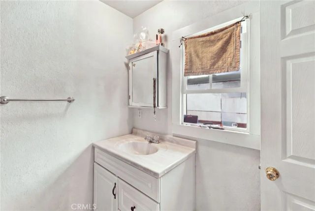 1019 W Pine Street, Santa Ana, CA 92703