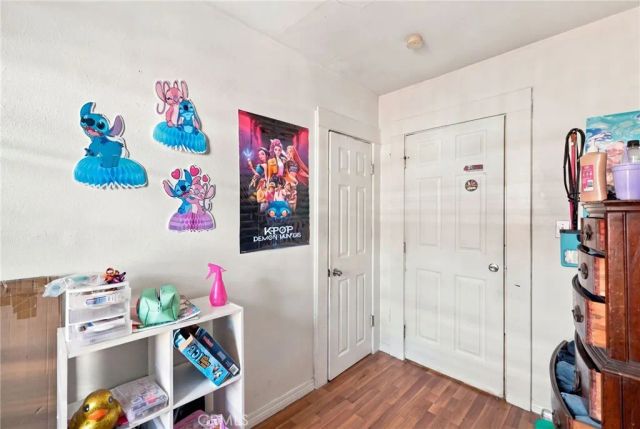 1019 W Pine Street, Santa Ana, CA 92703