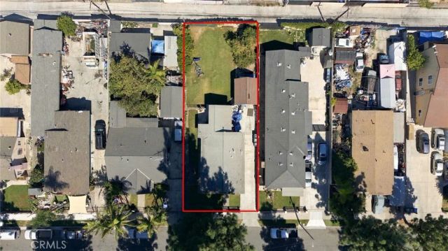 1019 W Pine Street, Santa Ana, CA 92703