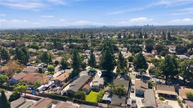 1019 W Pine Street, Santa Ana, CA 92703