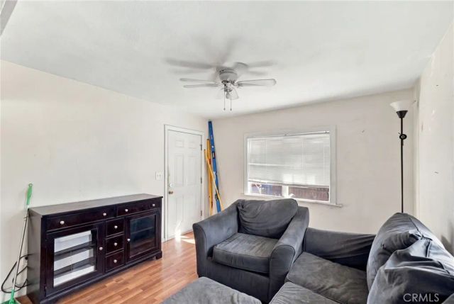 1019 W Pine Street, Santa Ana, CA 92703
