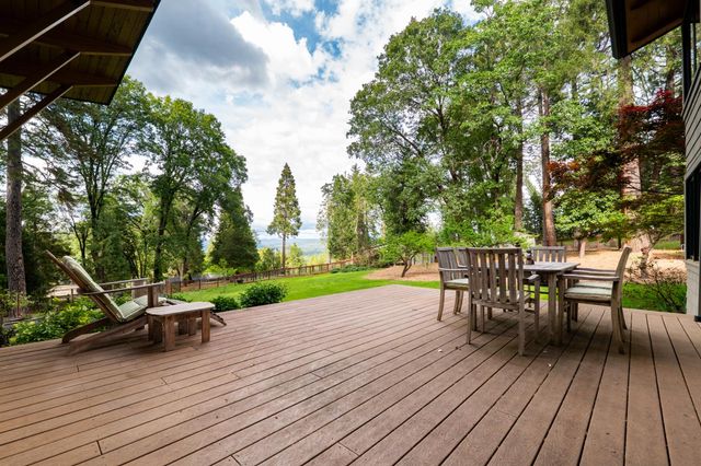 12278 Cement Hill Rd, Nevada City, CA 95959
