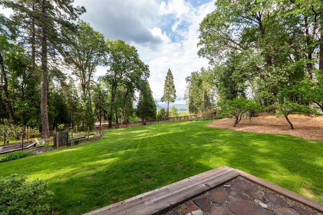 12278 Cement Hill Rd, Nevada City, CA 95959