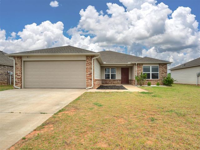 734 W Lola Drive, Mustang, OK 73064