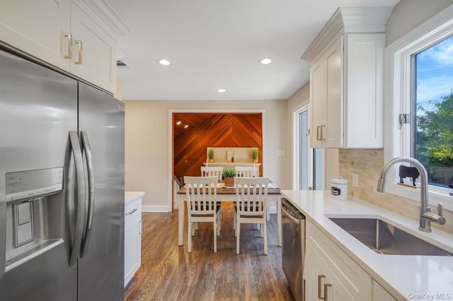 212 Babylon Turnpike, Merrick, NY 11566