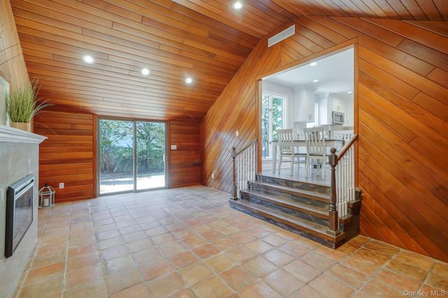 212 Babylon Turnpike, Merrick, NY 11566