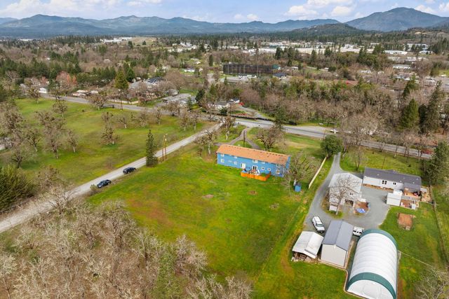 3361 Camp Joy Road, Grants Pass, OR 97526