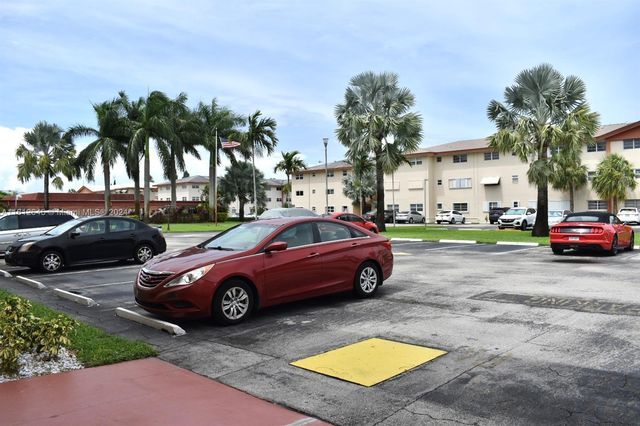 5300 Washington St D309, Hollywood, FL 33021