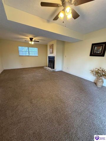 105 Candy Court, Radcliff, KY 40160