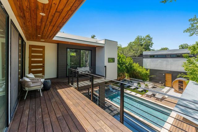 1707 Willow ST, Austin, TX 78702