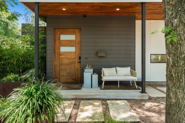 1707 Willow ST, Austin, TX 78702