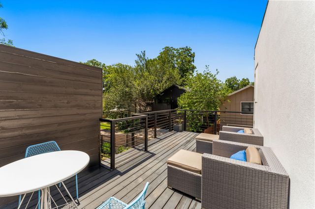 1707 Willow ST, Austin, TX 78702