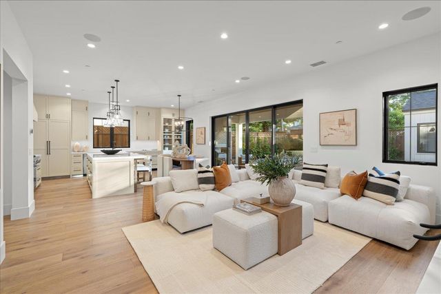 1067 Camino Pablo, San Jose, CA 95125