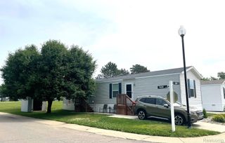 186 Oak Ave, Highland Charter Township, MI 48357