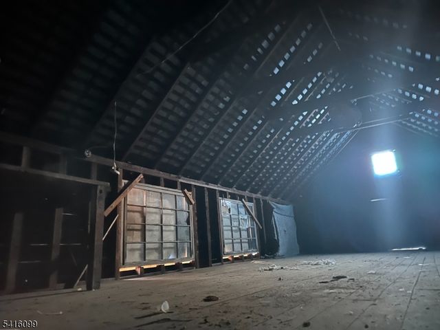 197 E Mill Rd, Washington Twp., NJ 07853